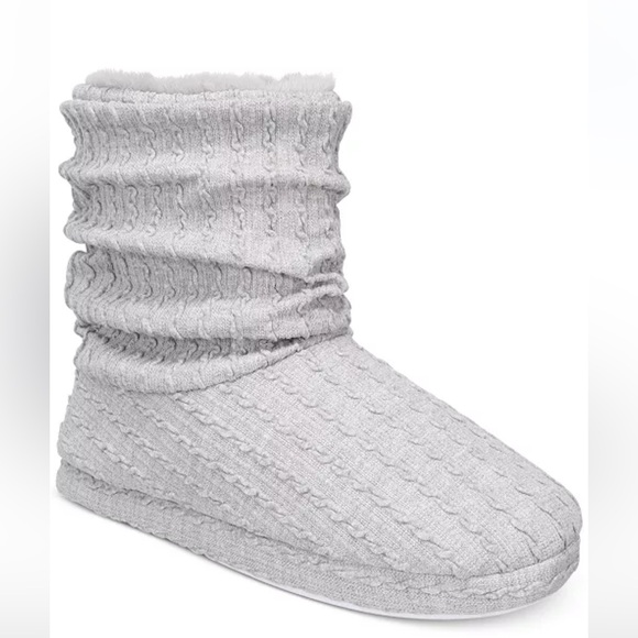 Charter Club Women’s Slouch Boot Slippers Gray Knit Faux Fur Cozy Indoor Shoes - Picture 1 of 6